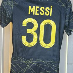 PSG Messi size 2xl slim fit fits like large or xl Soccer Jerseys jersey Ronaldo futbol Portugal 🇵🇹 Messi Argentina 🇦🇷 Neymar jr Brasil 🇧🇷 Kylan 