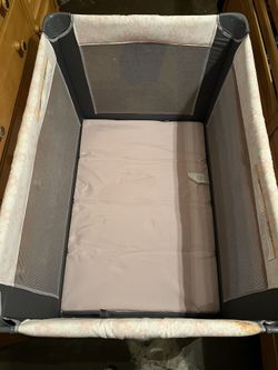 Graco Girl Pack N Play