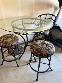 Table and Chairs $40