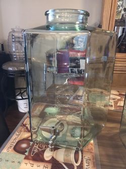 Water container