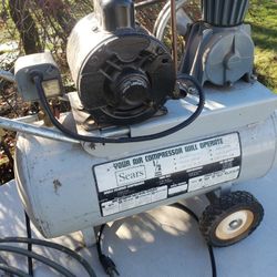 Vintage Sears Craftsman Air Compressor with Hose