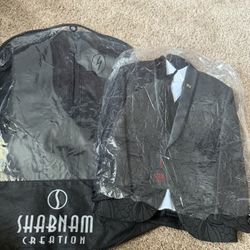 Boys' Suit 5  Pieces, Blazer, Shirt, Vest Jacket, Pants And Tie.