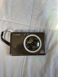 Canon ivy cliq+2 portable camera