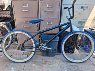 Mongoose menace 24 inch bmx