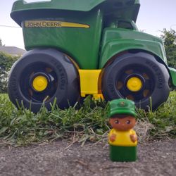 John Deere Mega Bloks Toy Dump Truck Plastic L 16.5" H 12" Green Yellow 16.5" Long