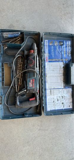 Bosch Bulldog Xtreme Rotary Hammer with Case and Bits