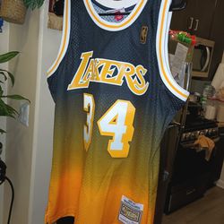 New Lakers Jersey Mens Size Large 