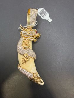Gold diamond dragon pendant