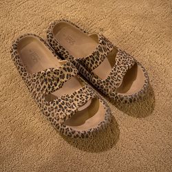 Women’s Sandals Size 7