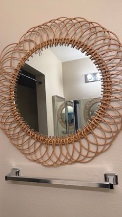 Ratan mirror