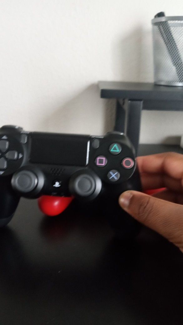 PS4 Controllers 