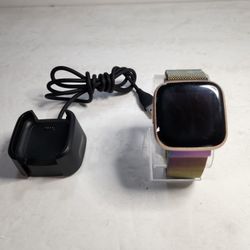 Fitbit Versa 2 Rose Smartwatch w/Charger & Band Health & Fitness Tracker Heart