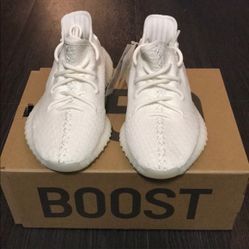 Yeezy 350 V2 Triple White 