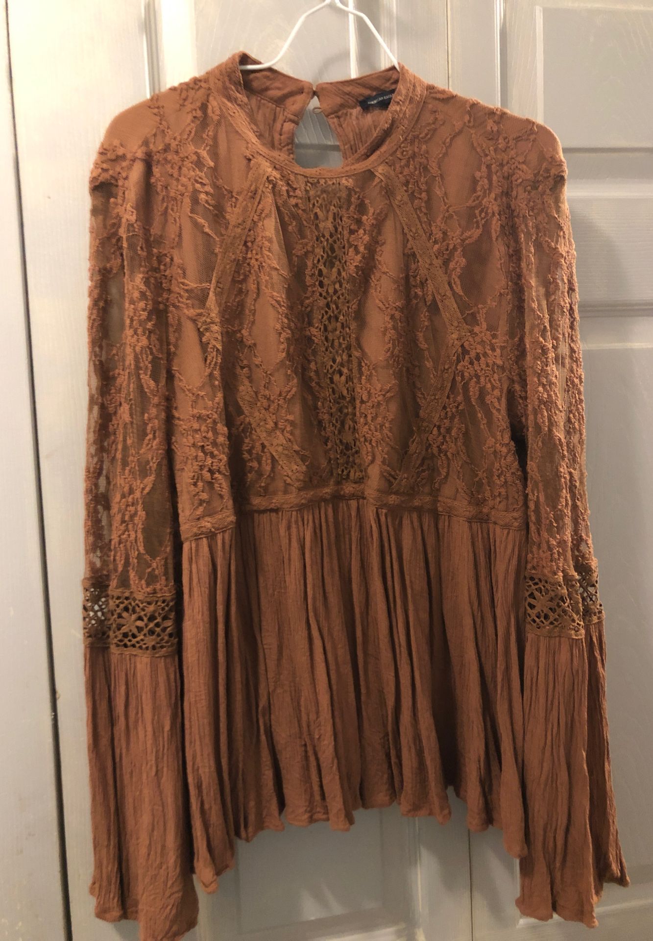 New American Eagle 🦅 designer 👩‍🎨 exquisite lace & flow doll blouse shirt top Large