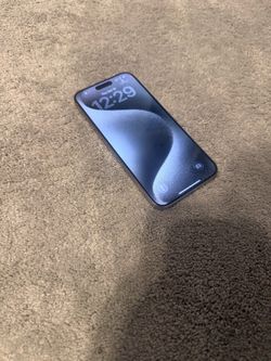 iPhone 15 pro max 512gigs unlocked