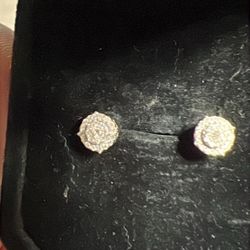 10k Diamond Earrings 