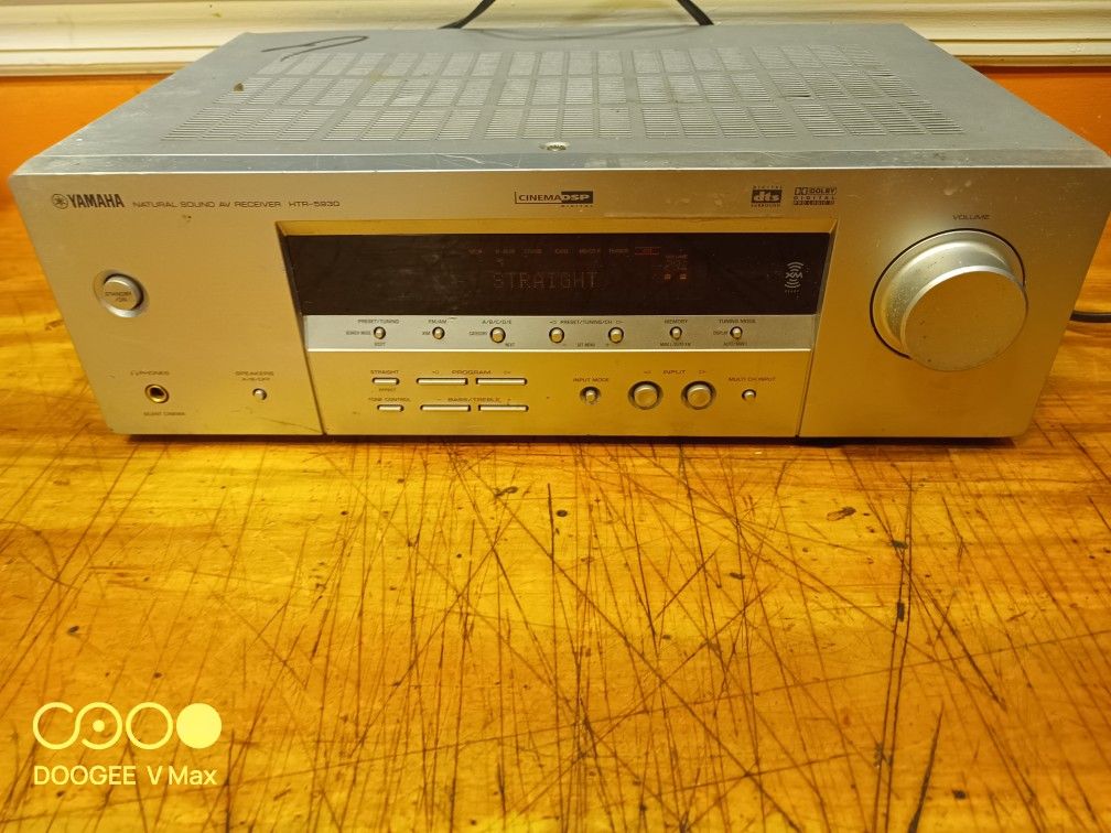 Yamaha HTR 5930 Receiver 