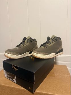 Jordan 3 Retro Olive 12C sneakers, new with box