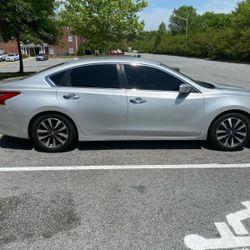 Nissan Altima 2017