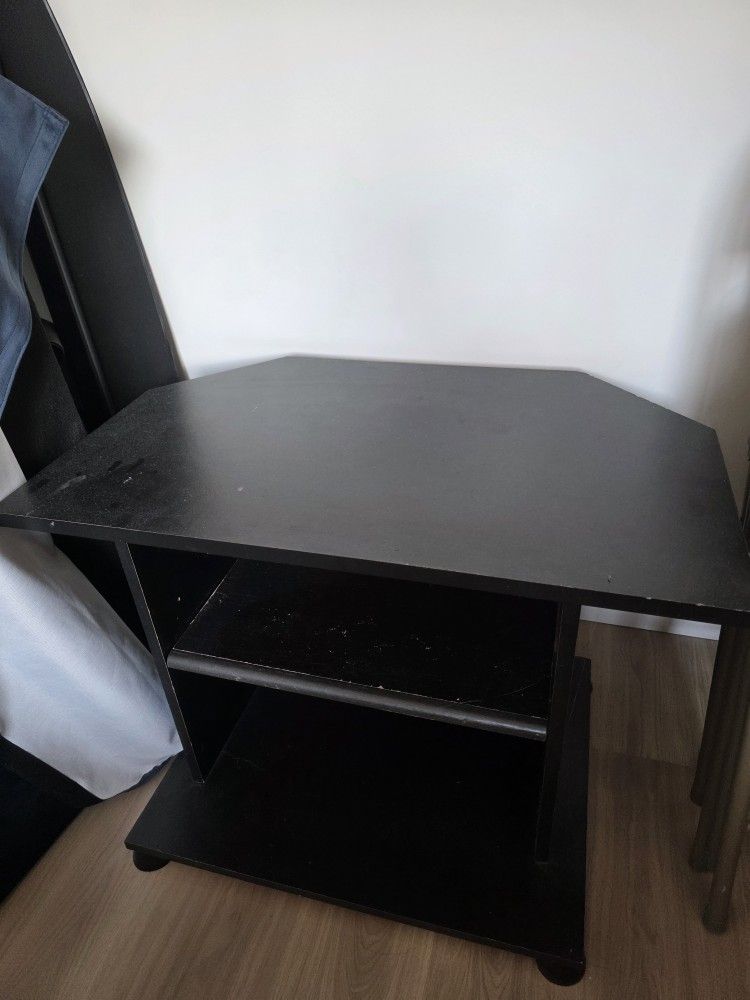 Small TV Stand