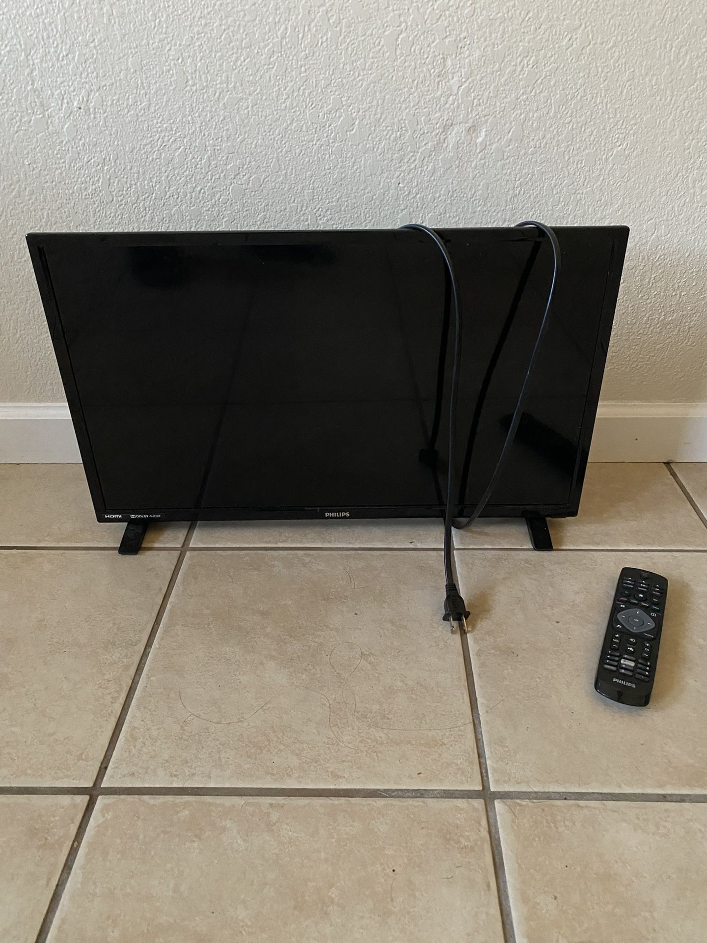 24” Philips Tv w/Remote