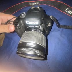 Canon EOS 4000D