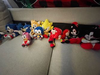 Sonic the Hedgehog Plush Collection Lot