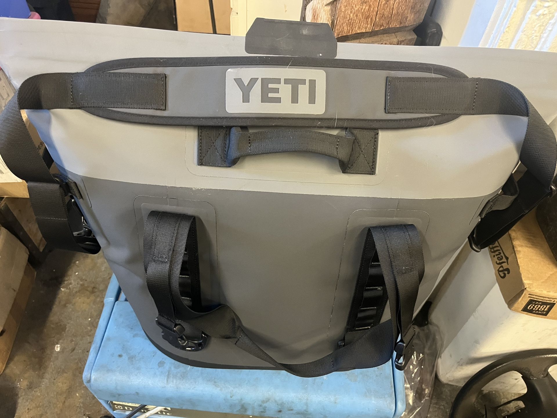 YETI Hopper M30 Cooler Tote