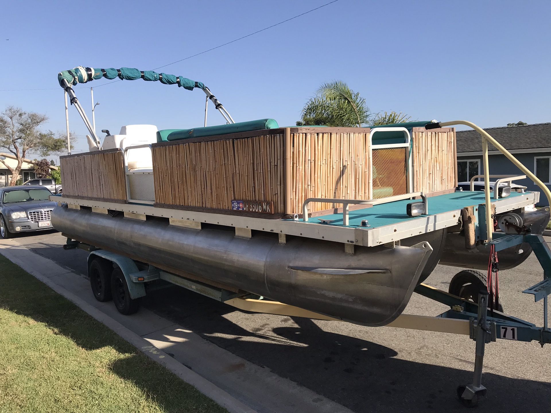 1993 Godfrey Tritoon pontoon boat with outboard