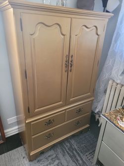 Solid Wood Armoire / Entertainment Cabinet – Excellent Condition – $300 OBO