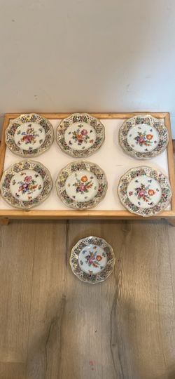 antique or vintage Schumann Bavaria "Chateau Dresden" reticulated (pierced) porcelain plate. Set of 7