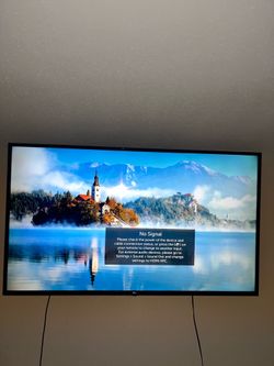 65 LG Smart TV