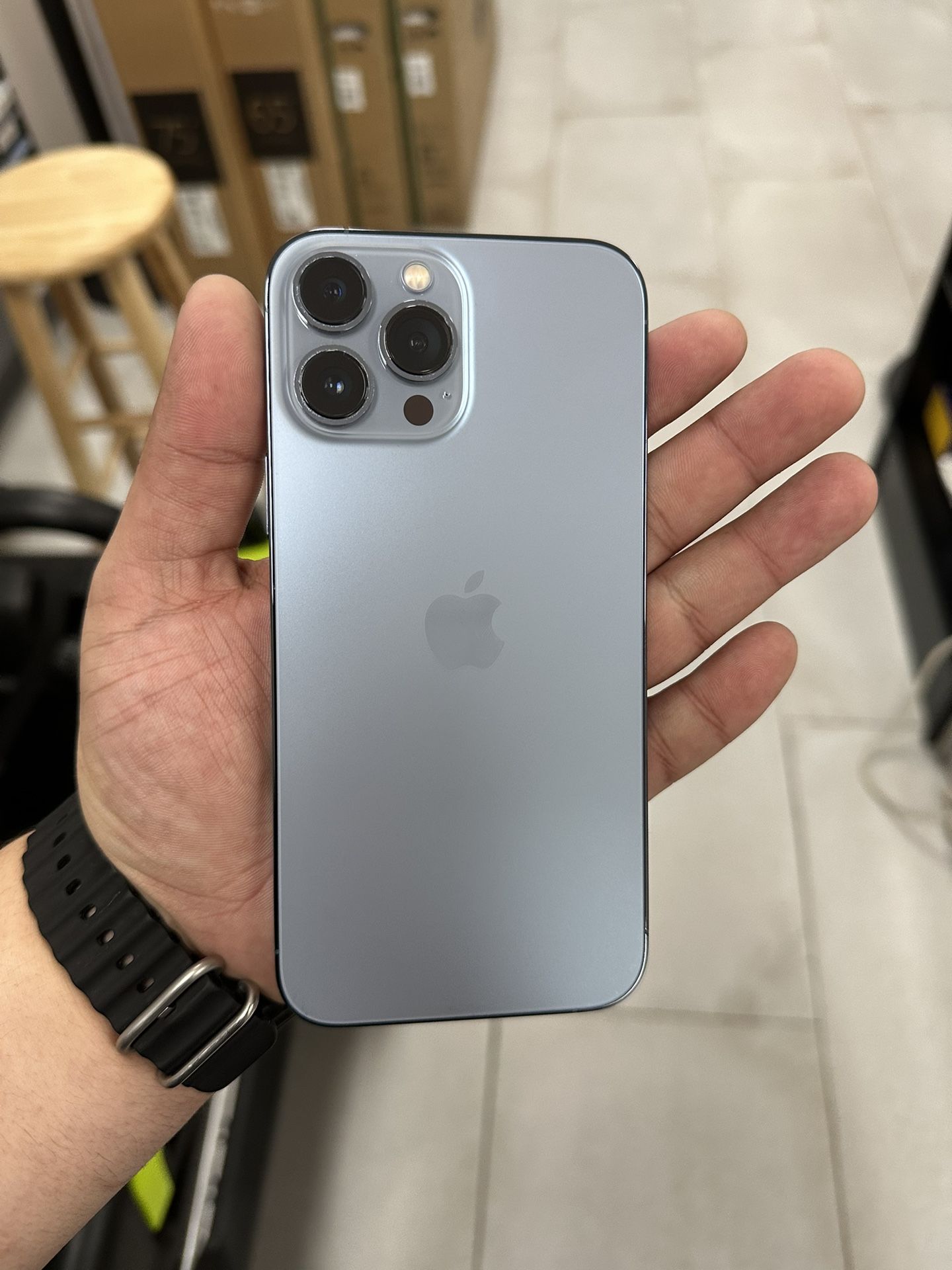 iPhone 13 Pro Max Unlocked 256GB! $599 Cash Or Card!!