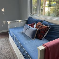 Day bed - IKEA hemsne 