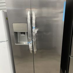 Frigidaire Gallery Side By Side In Stainless Steel New Open Box Coubter Depth