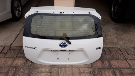 2012-2019 Toyota Prius C Liftgate