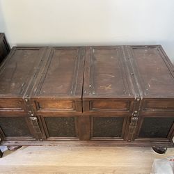 Coffee Table With 2 End Tables