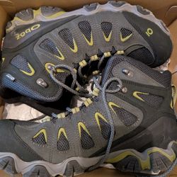 Oboz Hiking Boots