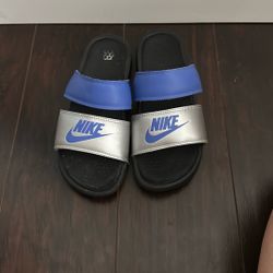 Nike Slides 