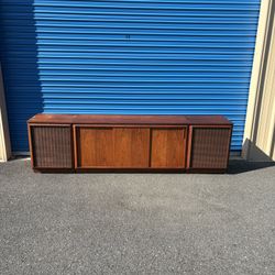 Mid Century Modern Barzilay Walnut 3 Pieces Stereo System