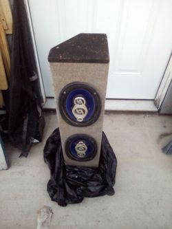 Box with spikers