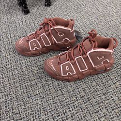 Nike Up Tempo Sneakers