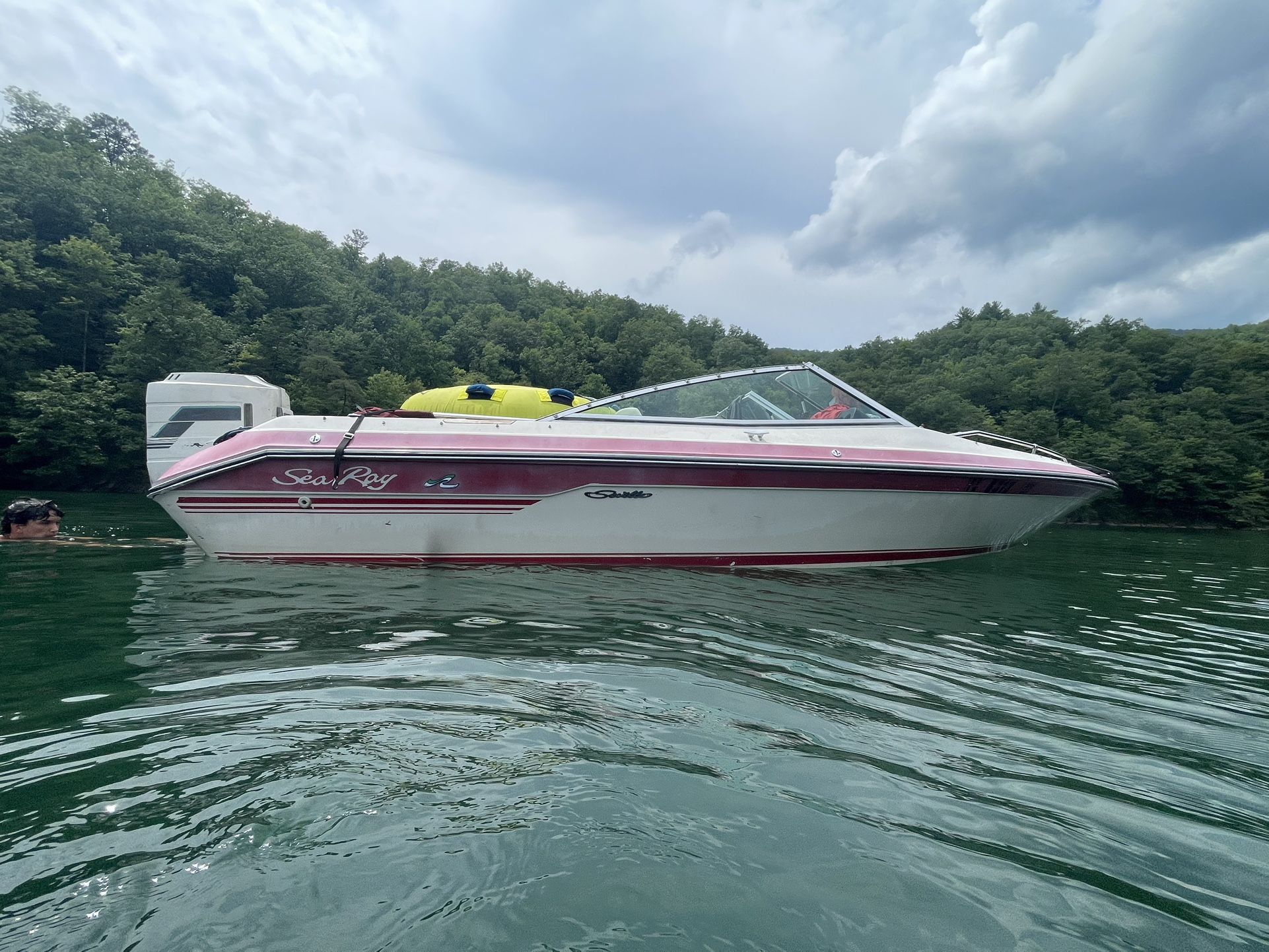 1988 Seville Searay 17