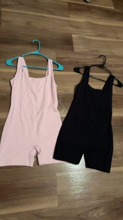 Maternity clothes