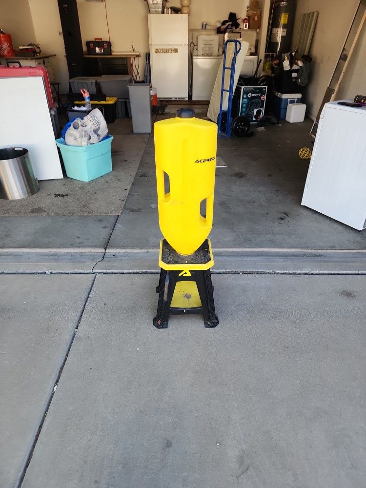 Dirt Bike Racing Qyick Fill Tank And Stand