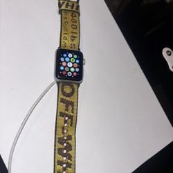 Apple 🍎 Watch Off-White Band & 2 Extra 