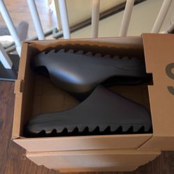 Yeezy Slides Sizes 6, 8, 8, 10, 11