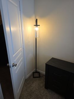 2 tall lamps