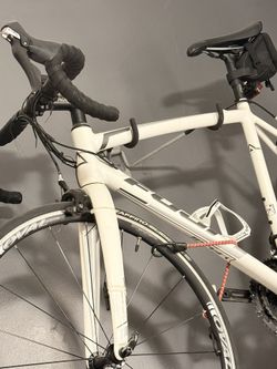 FUJI Road Bike