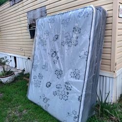 NEW KING PILLOW TOP MATTRESS AND BOX SPRING -- Also Available In All Sizes.